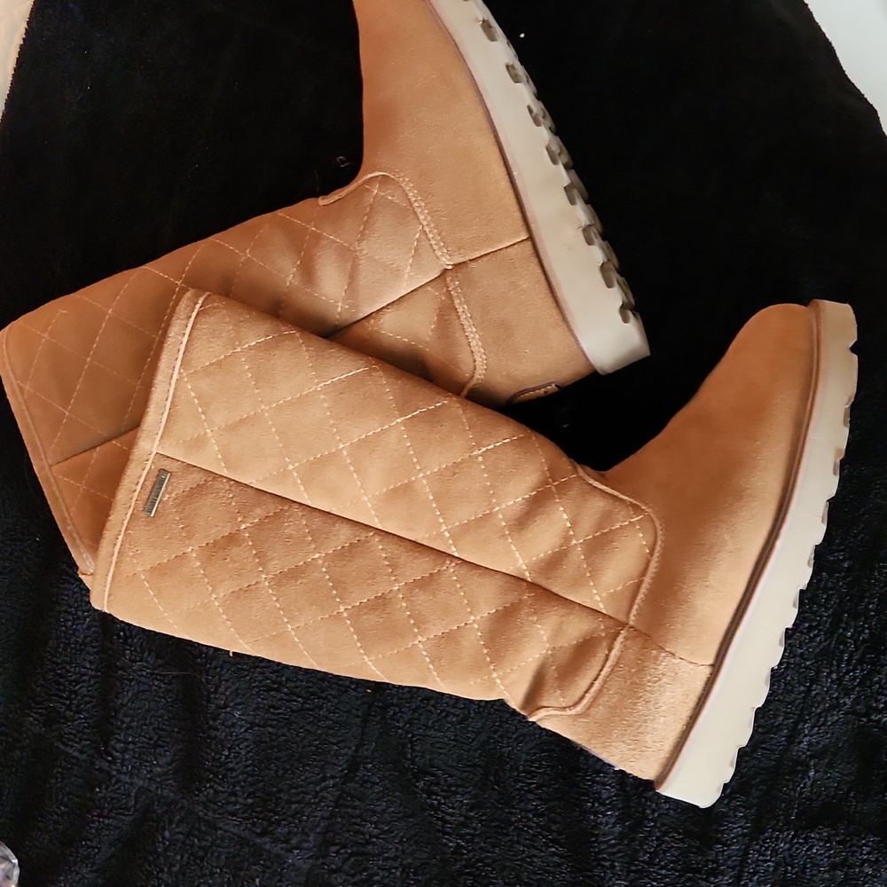 Bearpaw Women Waterproof Suede Boot 6